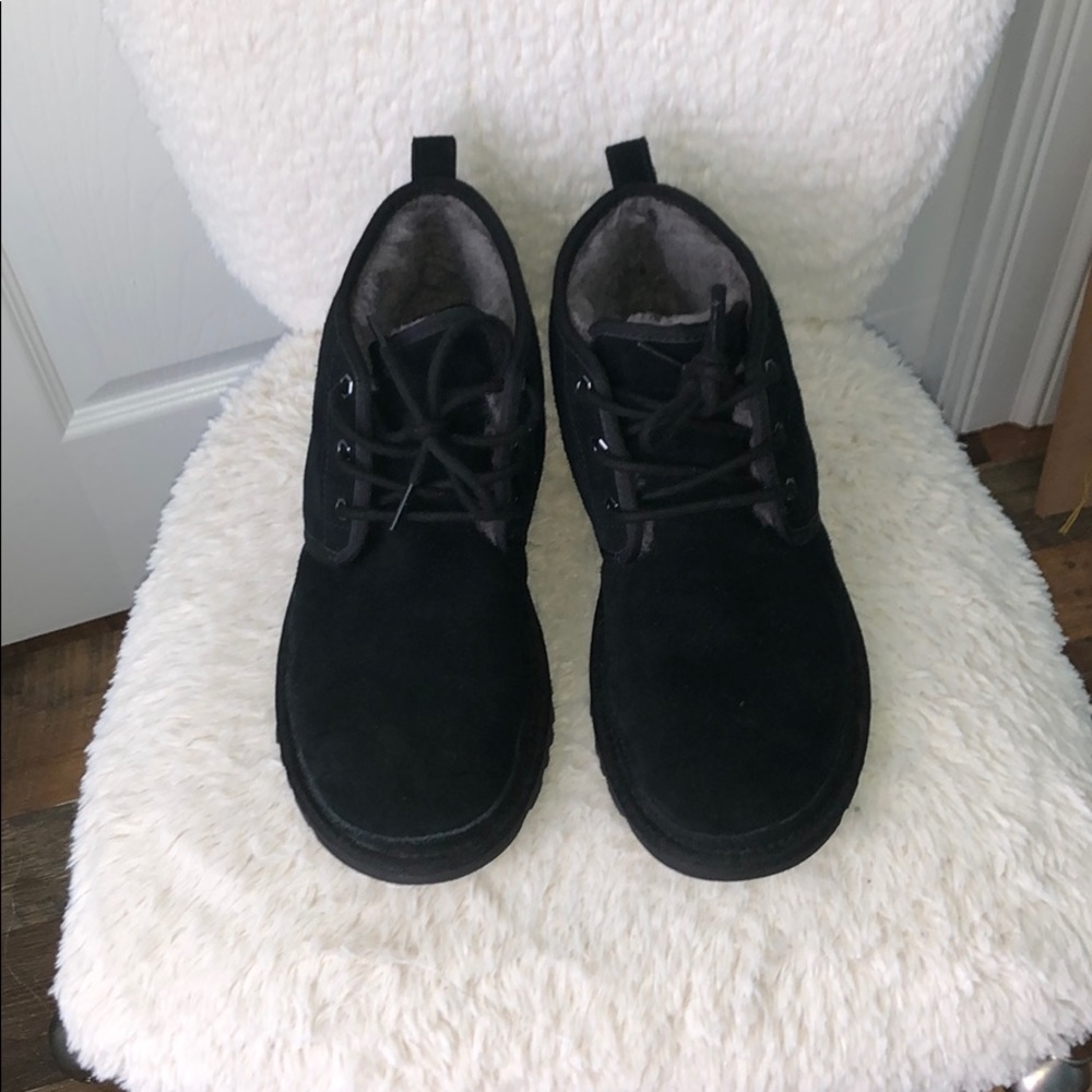 UGGS